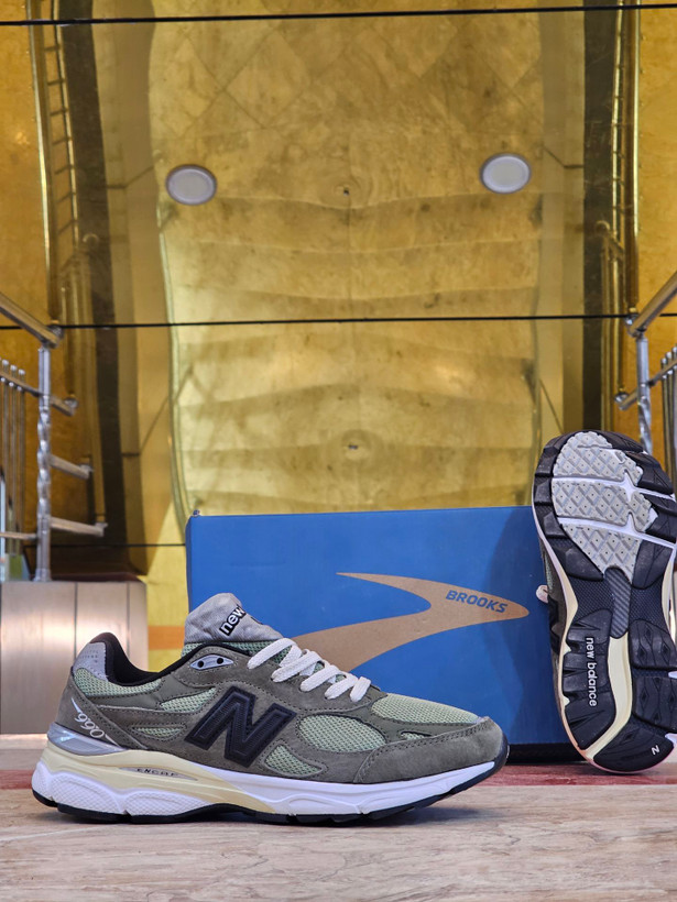 کتونی مسترکوالیتی نیوبالانس 990/سایز 40 الی 45/ساخت ویتنام/New Balance 990/ضمانت اصالت کالا