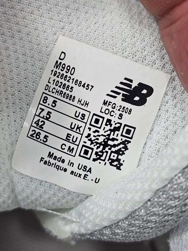 کتونی مسترکوالیتی نیوبالانس 990/سایز 40 الی 45/ساخت ویتنام/New Balance 990/ضمانت اصالت کالا