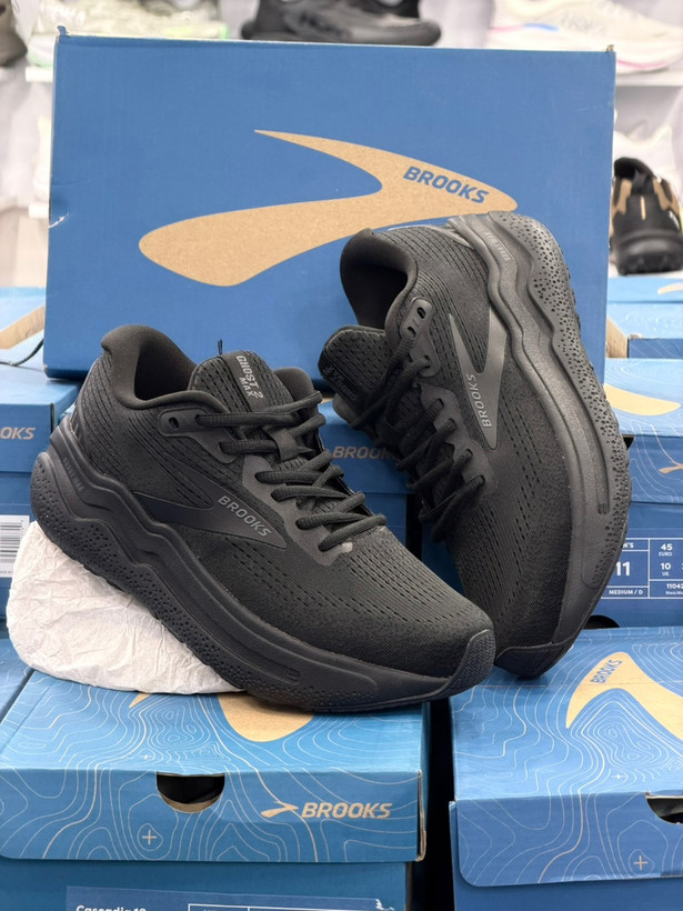 کتونی رانینگ و پیاده روی وارداتی بروکس گاست مکس ۲/Brooks ghost max 2 / ساخت ویتنام / سایز 40 الی 45/ضمانت اصالت کالا