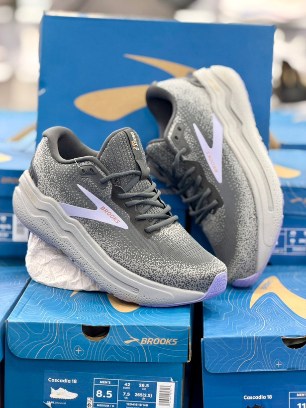 کتونی رانینگ و پیاده روی وارداتی بروکس گاست مکس ۲/Brooks ghost max 2 / ساخت ویتنام / سایز 40 الی 45/ضمانت اصالت کالا