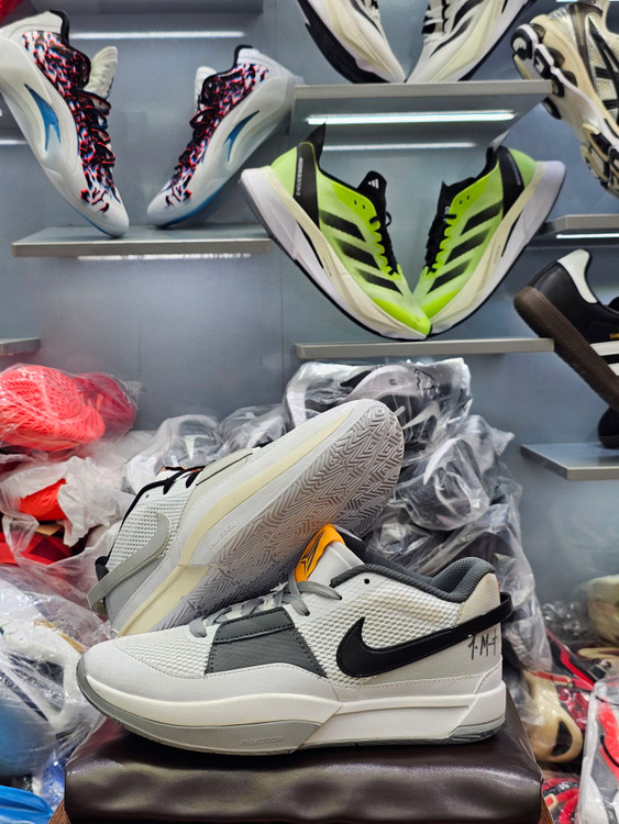 کتونی مسترکوالیتی نایک جا وان/ساخت ویتنام/سایز ۴۰ الی ۴۵/ Nike Ja 1