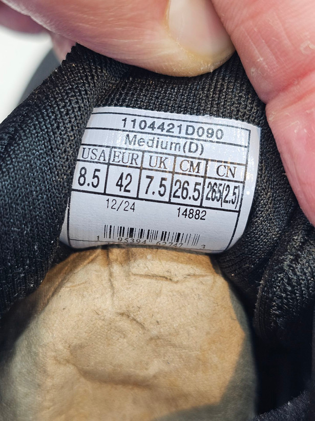 کتونی بروکس گاست ۱۷ / Brooks Ghost 1۷ / سایزبندی 40 تا 45/ساخت ویتنام/ فروش تک و عمده/ ضمانت کالا