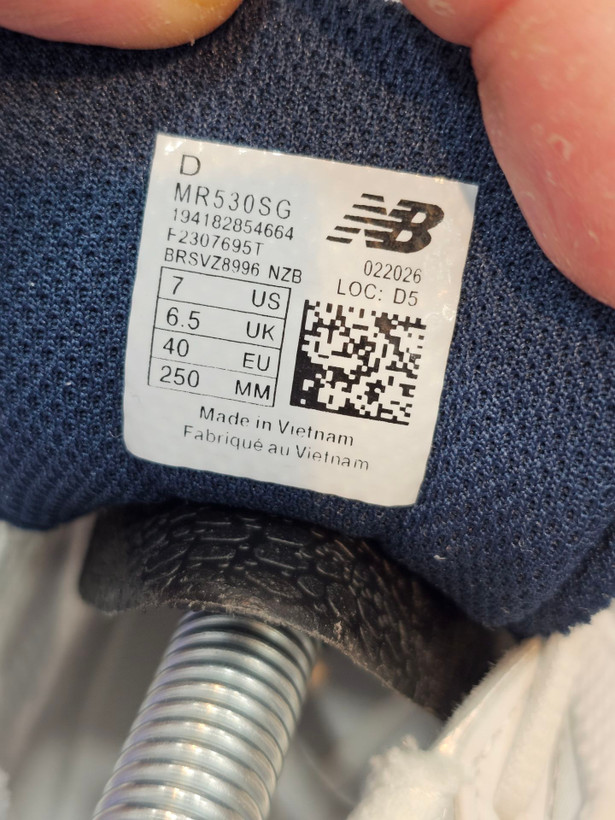 کتونی مسترکوالیتی نیوبالانس ۵۳۰ / سایز ۳۸ الی ۴۵ / New Balance 530 / ساخت ویتنام/ فروش عمده و تک