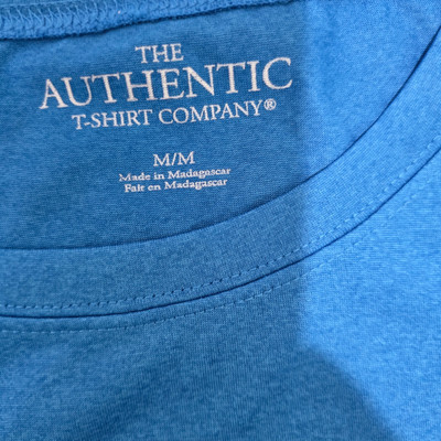 تیشرت اورجینال استوک ساخت ماداگاسکار سفارش اروپا « AUTHENTIC» مدل «…یقه گرد » سایز «71» و عرض« 51» کد 7 | جنس پلی استر و درجهیک