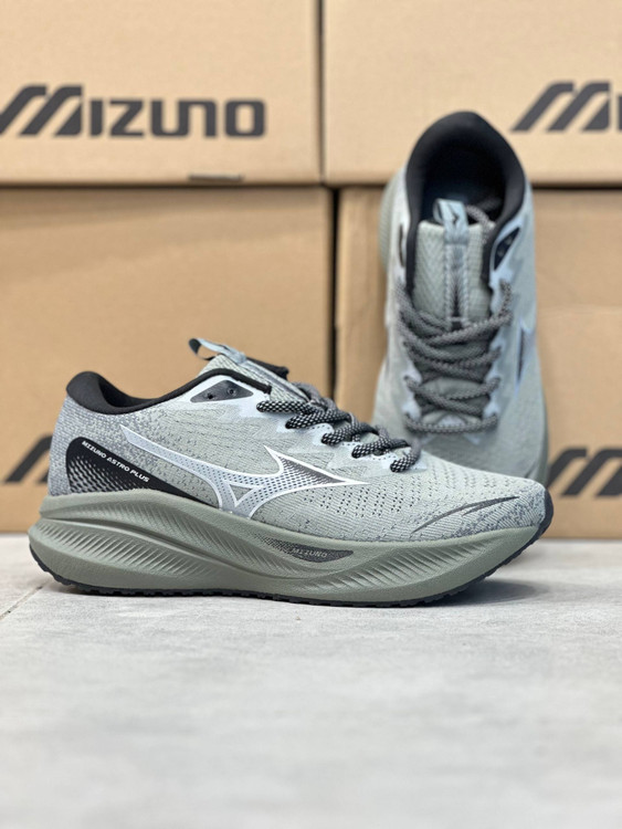 کتونی مسترکوالیتی میزانو آسترو پلاس/ساخت ویتنام/Mizuno Astro Plus/سایز ۴۰ الی ۴۵/فروش عمده و تک