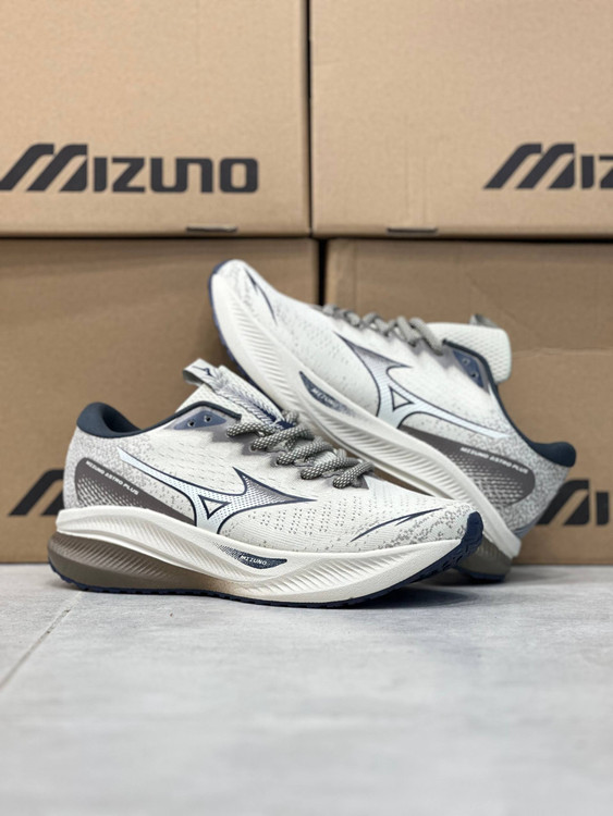 کتونی مسترکوالیتی میزانو آسترو پلاس/ساخت ویتنام/Mizuno Astro Plus/سایز ۴۰ الی ۴۵/فروش عمده و تک