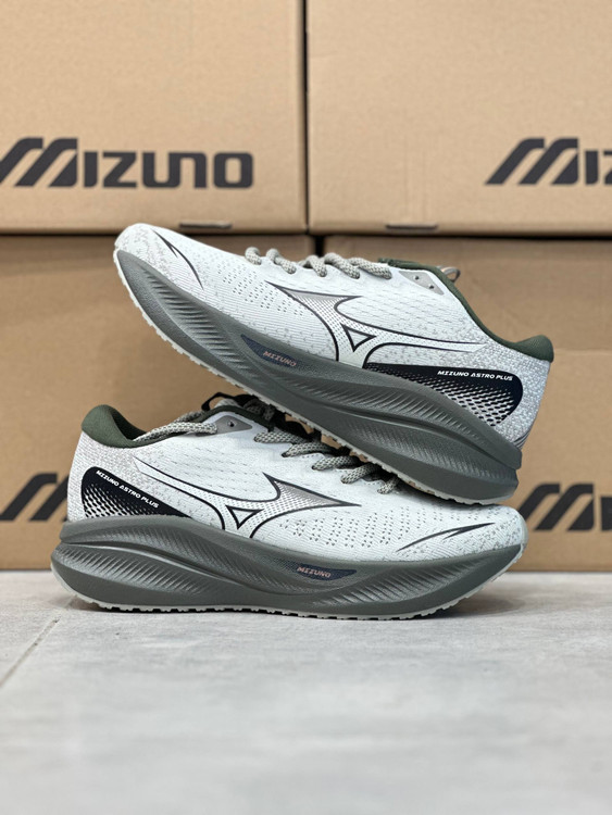 کتونی مسترکوالیتی میزانو آسترو پلاس/ساخت ویتنام/Mizuno Astro Plus/سایز ۴۰ الی ۴۵/فروش عمده و تک