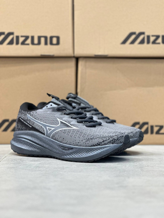 کتونی مسترکوالیتی میزانو آسترو پلاس/ساخت ویتنام/Mizuno Astro Plus/سایز ۴۰ الی ۴۵/فروش عمده و تک