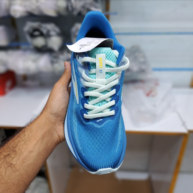کتونی بروکس گاست ۱۷ / Brooks Ghost 1۷ / سایزبندی 40 تا 45/ساخت ویتنام/ فروش تک و عمده/ ضمانت کالا
