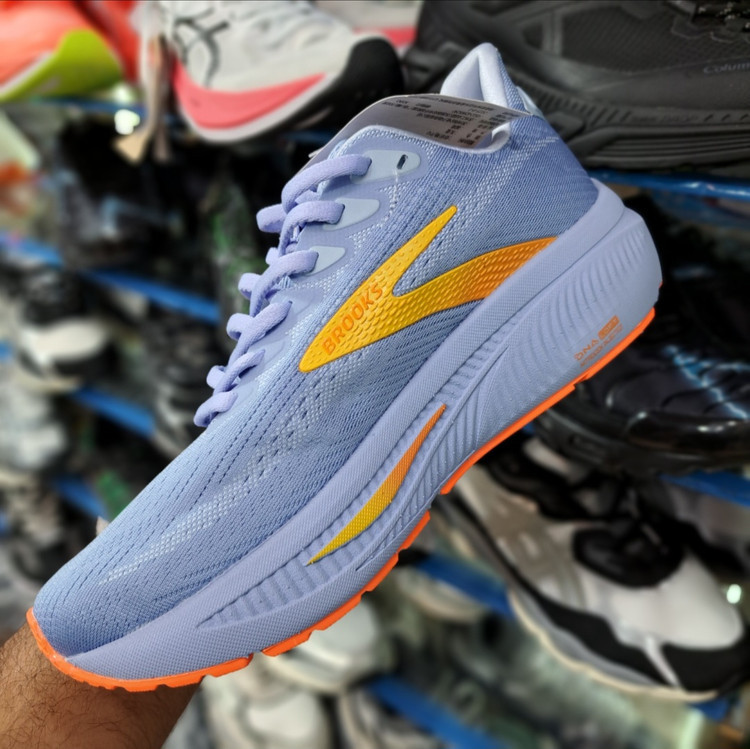 کتونی بروکس گاست ۱۷ / Brooks Ghost 1۷ / سایزبندی 40 تا 45/ساخت ویتنام/ فروش تک و عمده/ ضمانت کالا