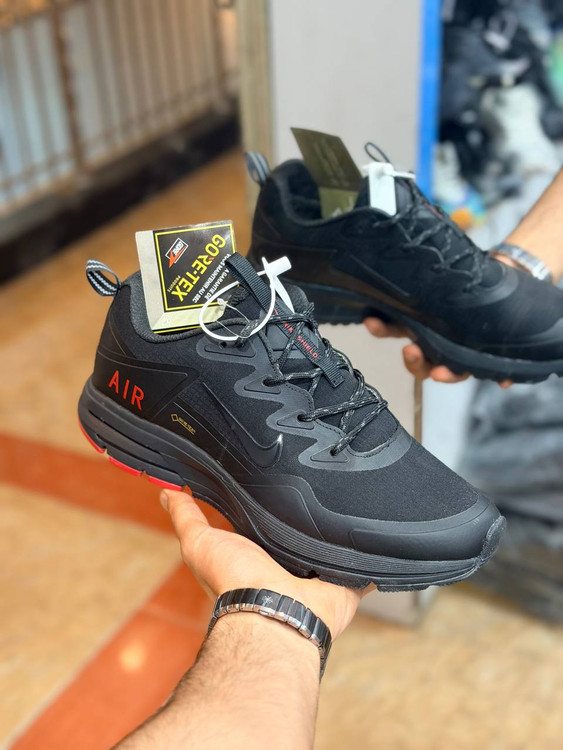 کتونی مسترکوالیتی نایک ایر زوم گورتکس/ساخت ویتنام/سایز ۴۰ الی ۴۵/Nike Air Zoom Gortex