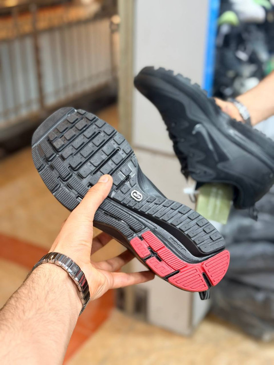 کتونی مسترکوالیتی نایک ایر زوم گورتکس/ساخت ویتنام/سایز ۴۰ الی ۴۵/Nike Air Zoom Gortex