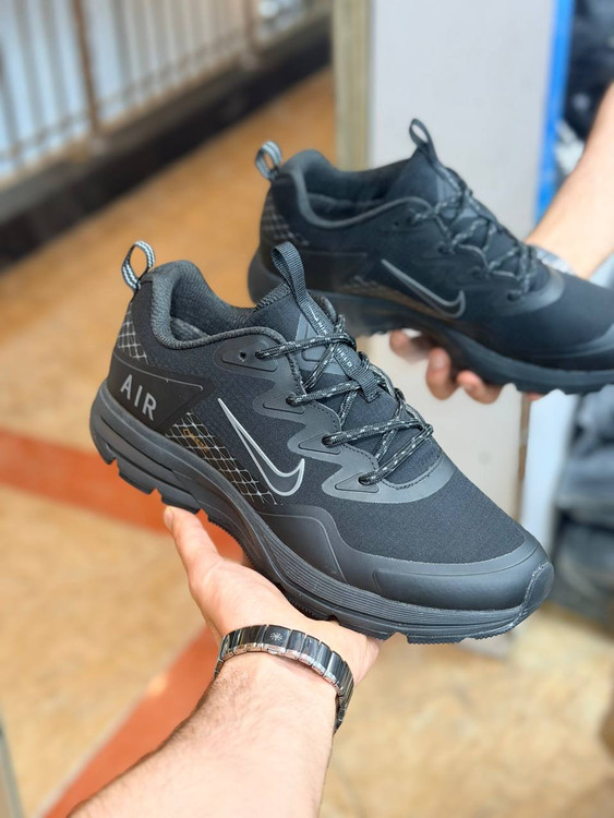 کتونی مسترکوالیتی نایک ایر زوم گورتکس/ساخت ویتنام/سایز ۴۰ الی ۴۵/Nike Air Zoom Gortex