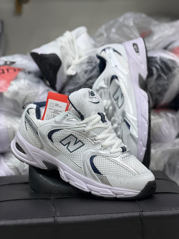 کتونی مسترکوالیتی نیوبالانس ۵۳۰/سایز ۴۰ الی ۴۵/New Balance 530/ساخت ویتنام/فروش عمده و تک