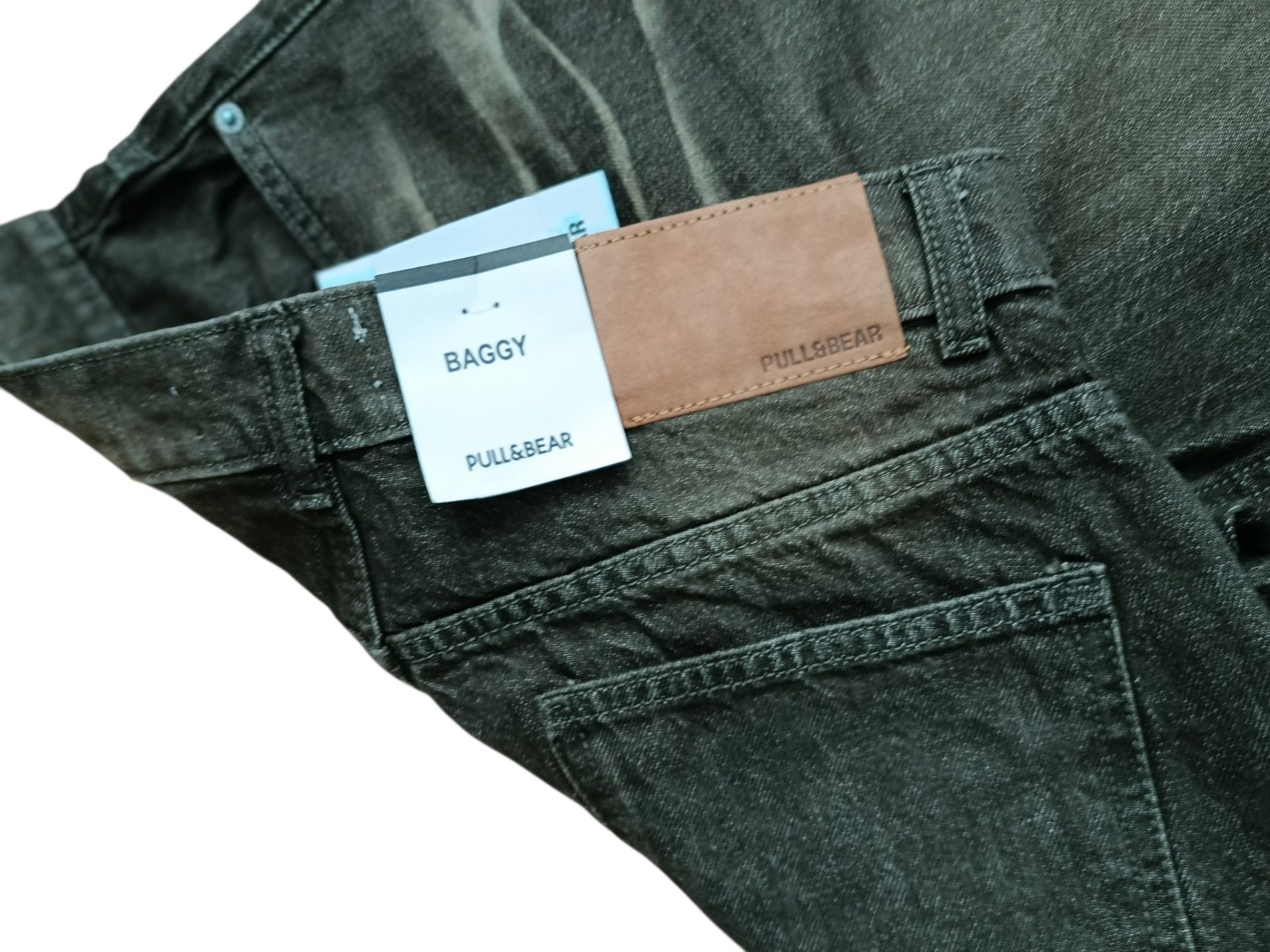 شلوار جین مام بگ پول اند بیر Pull&Bear | فیت آزاد، قد 110، استایل ترندی و راحت