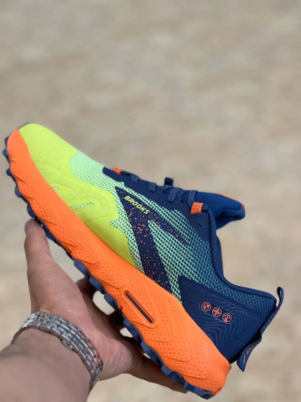 کتونی بروکس کاسکادیا Brooks cascadia 17 اصل ویتنام سایز ۴۰ تا ۴۵