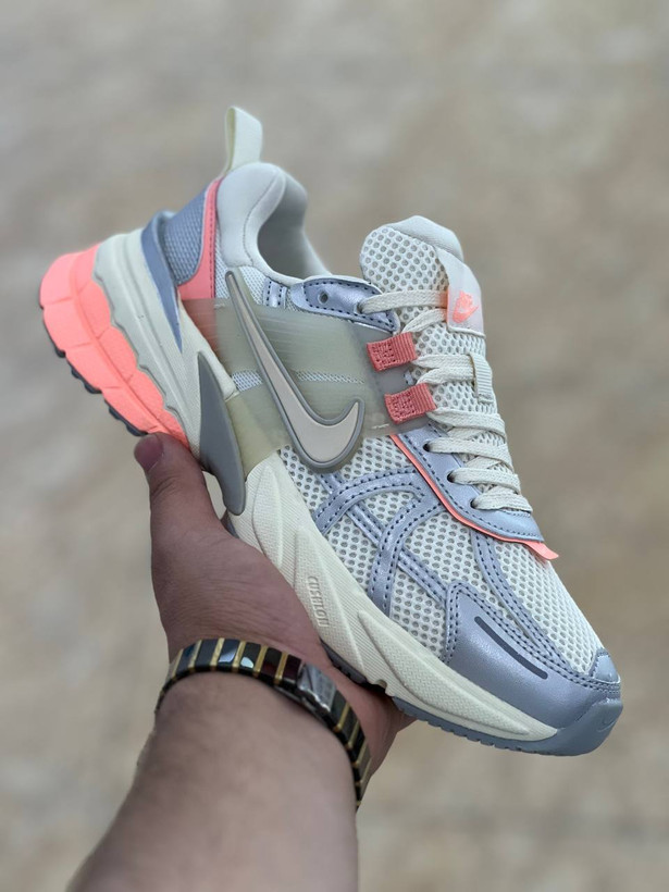 کتونی نایک وی تو کی/Nike V2k Run/ساخت ویتنام/سایز ۳۷ الی ۴۰