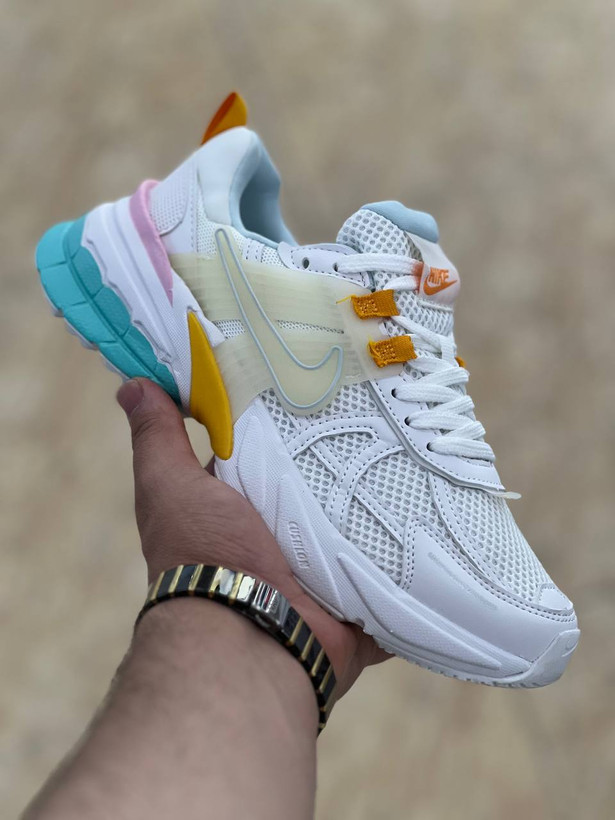 کتونی نایک وی تو کی/Nike V2k Run/ساخت ویتنام/سایز ۳۷ الی ۴۰