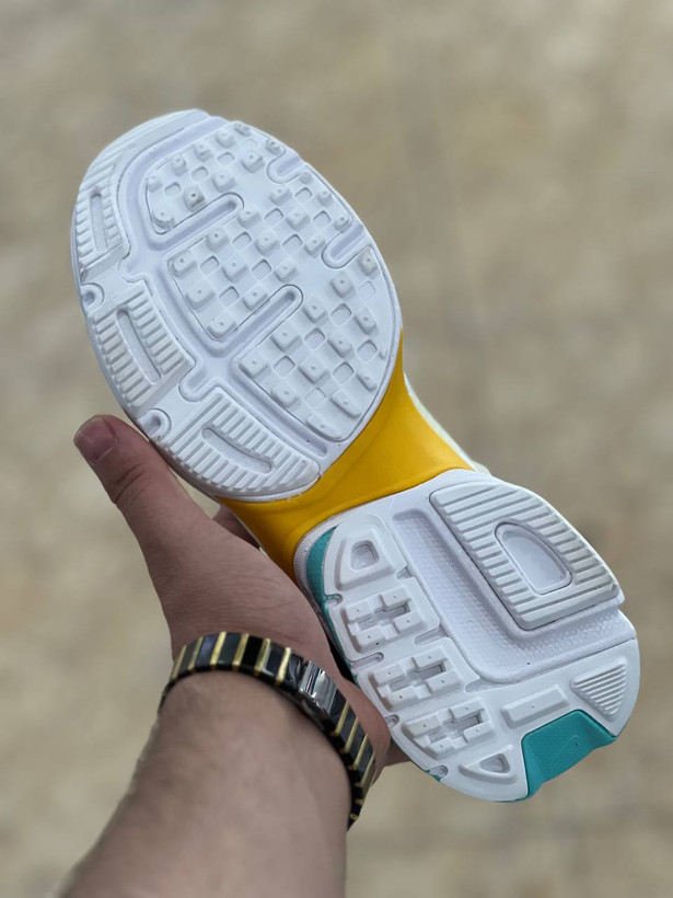 کتونی نایک وی تو کی/Nike V2k Run/ساخت ویتنام/سایز ۳۷ الی ۴۰