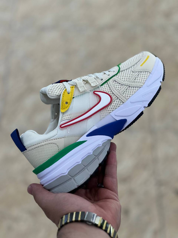 کتونی نایک وی تو کی/Nike V2k Run/ساخت ویتنام/سایز ۳۷ الی ۴۰