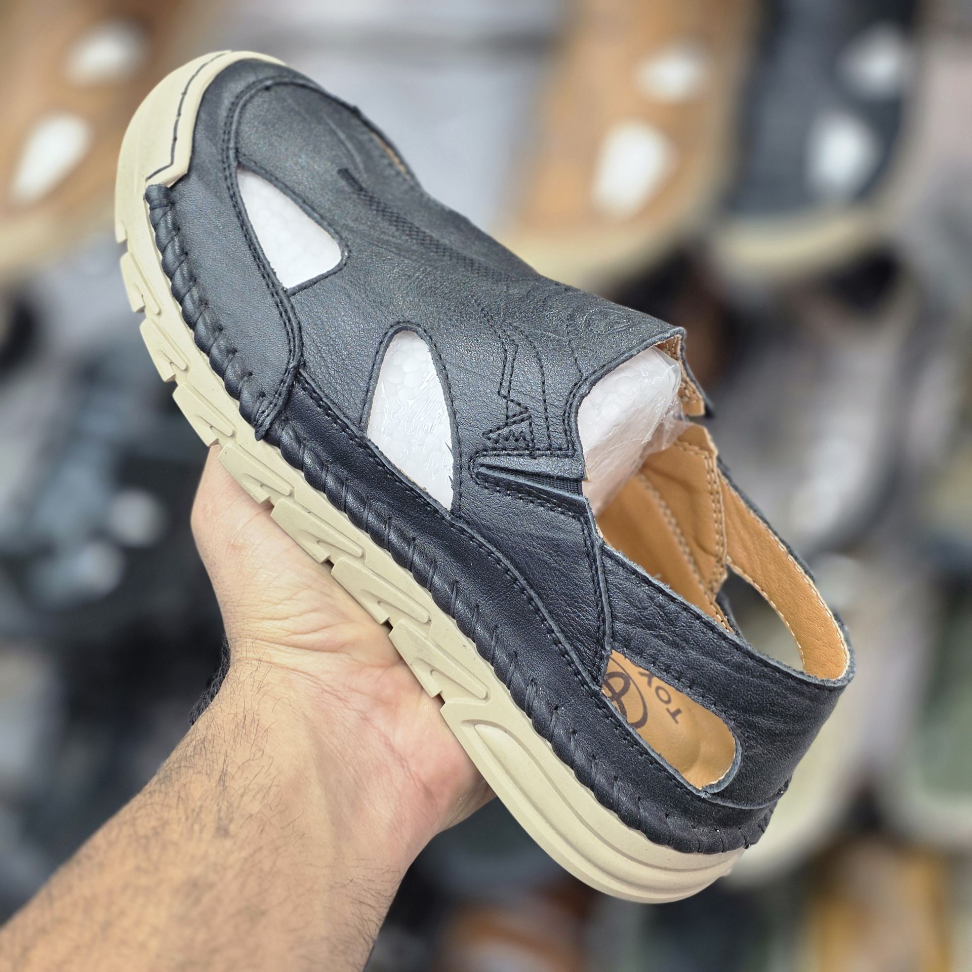 صندل تویوتا ویتنامی/Toyota Sandals/سایز 40 الی 45/ساخت ویتنام/ فروش عمده و تک