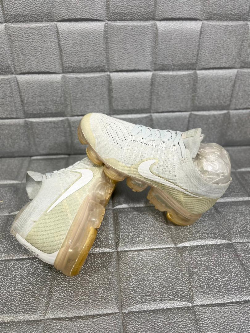 کتونی اورجینال نایک ایر واپورمکس size:36
