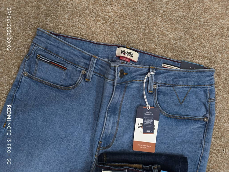 شلوار جین مردانه اورجینال Tommy Hilfiger Denim مدل راسته | جین کشی آبی | سایز 40 تا 46 | ساخت پاکستان
