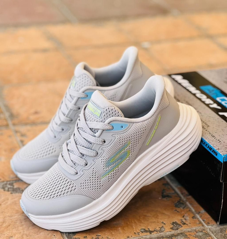 کتونی مسترکوالیتی اسکیچرز مکس کوشن/Skechers Max Cushioning/سایز 37 الی 40/ ساخت ویتنام/ ضمانت کالا