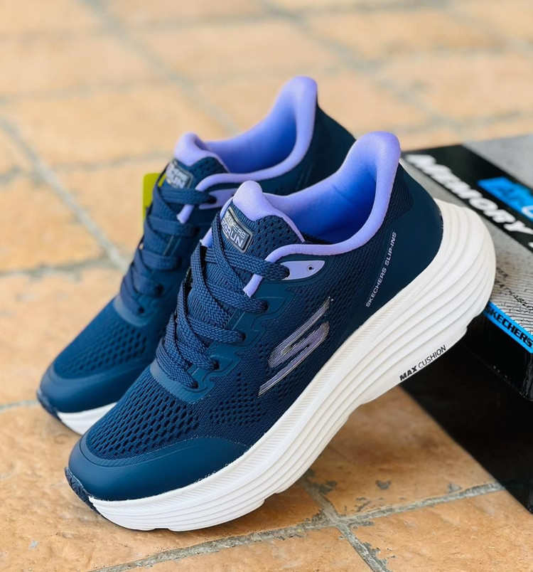 کتونی مسترکوالیتی اسکیچرز مکس کوشن/Skechers Max Cushioning/سایز 37 الی 40/ ساخت ویتنام/ ضمانت کالا