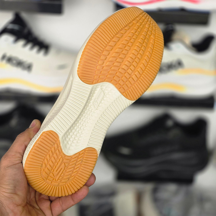 کتونی مسترکوالیتی اسکیچرز اسلیپ اینس/Skechers Slip Ins/سایزبندی 40 الی 45/ ساخت ویتنام/ فروش تک و عمده/ضمانت کالا