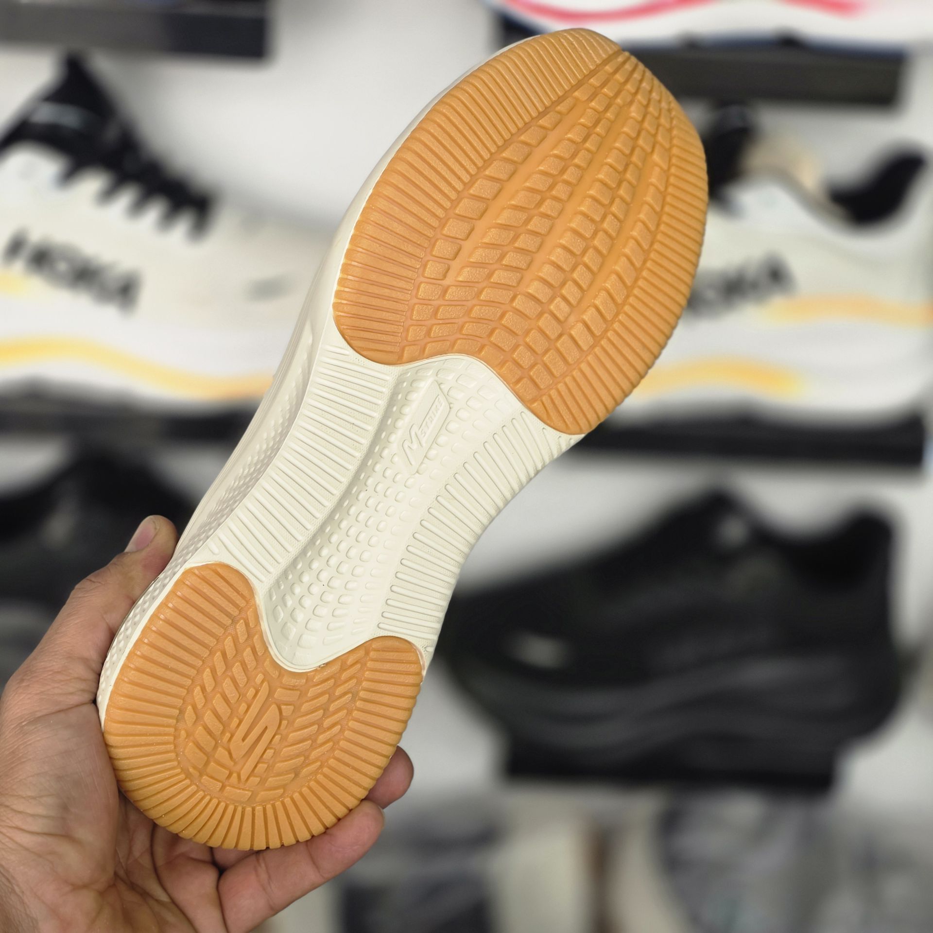 کتونی مسترکوالیتی اسکیچرز اسلیپ اینس/Skechers Slip Ins/سایزبندی 40 الی 45/ ساخت ویتنام/ فروش تک و عمده/ضمانت کالا