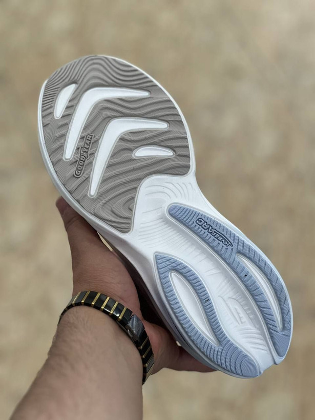 کتونی مسترکوالیتی اسکیچرز هایپربرست کربن/Skechers Hyperburst Carbon/ساخت ویتنام/سایزبندی 37 الی 4۰/ضمانت کالا/فروش به صورت تک و عمده