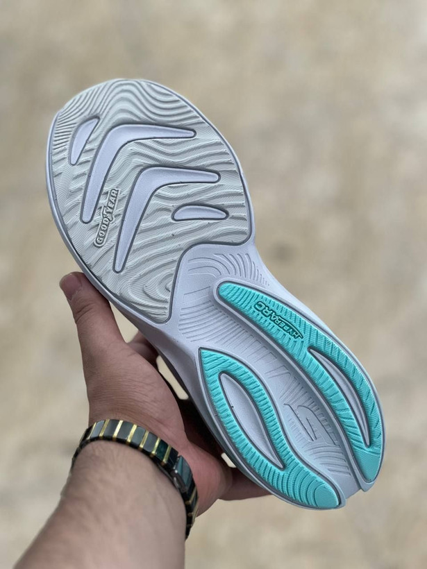 کتونی مسترکوالیتی اسکیچرز هایپربرست کربن/Skechers Hyperburst Carbon/ساخت ویتنام/سایزبندی 37 الی 4۰/ضمانت کالا/فروش به صورت تک و عمده