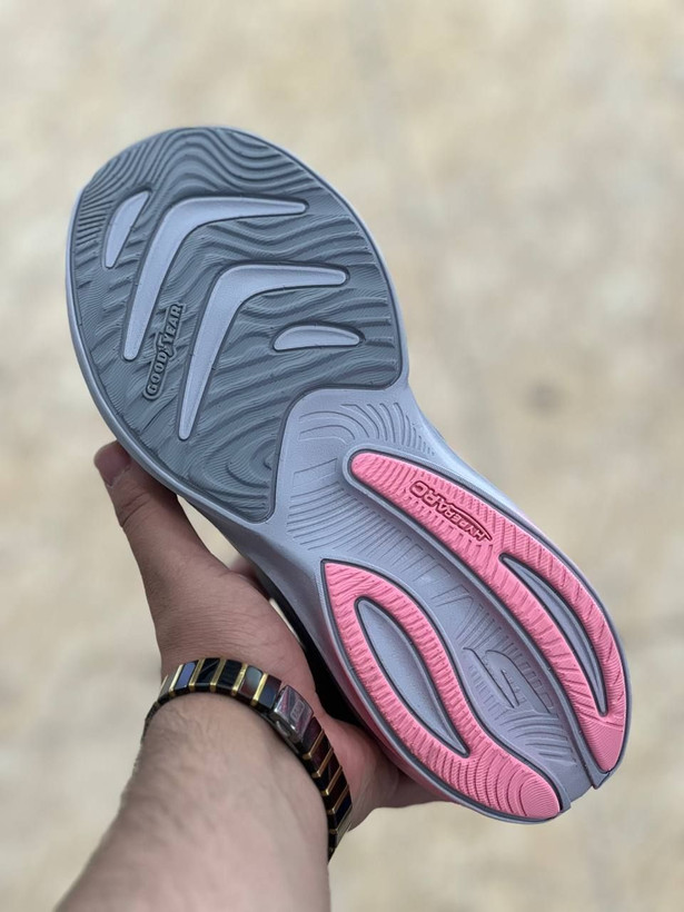 کتونی مسترکوالیتی اسکیچرز هایپربرست کربن/Skechers Hyperburst Carbon/ساخت ویتنام/سایزبندی 37 الی 4۰/ضمانت کالا/فروش به صورت تک و عمده