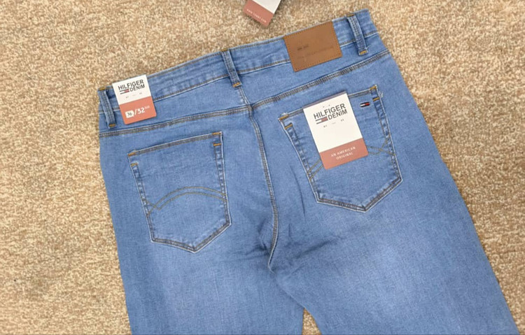 شلوار جین مردانه اورجینال Tommy Hilfiger Denim مدل راسته | جین کشی آبی | سایز 40 تا 46 | ساخت پاکستان