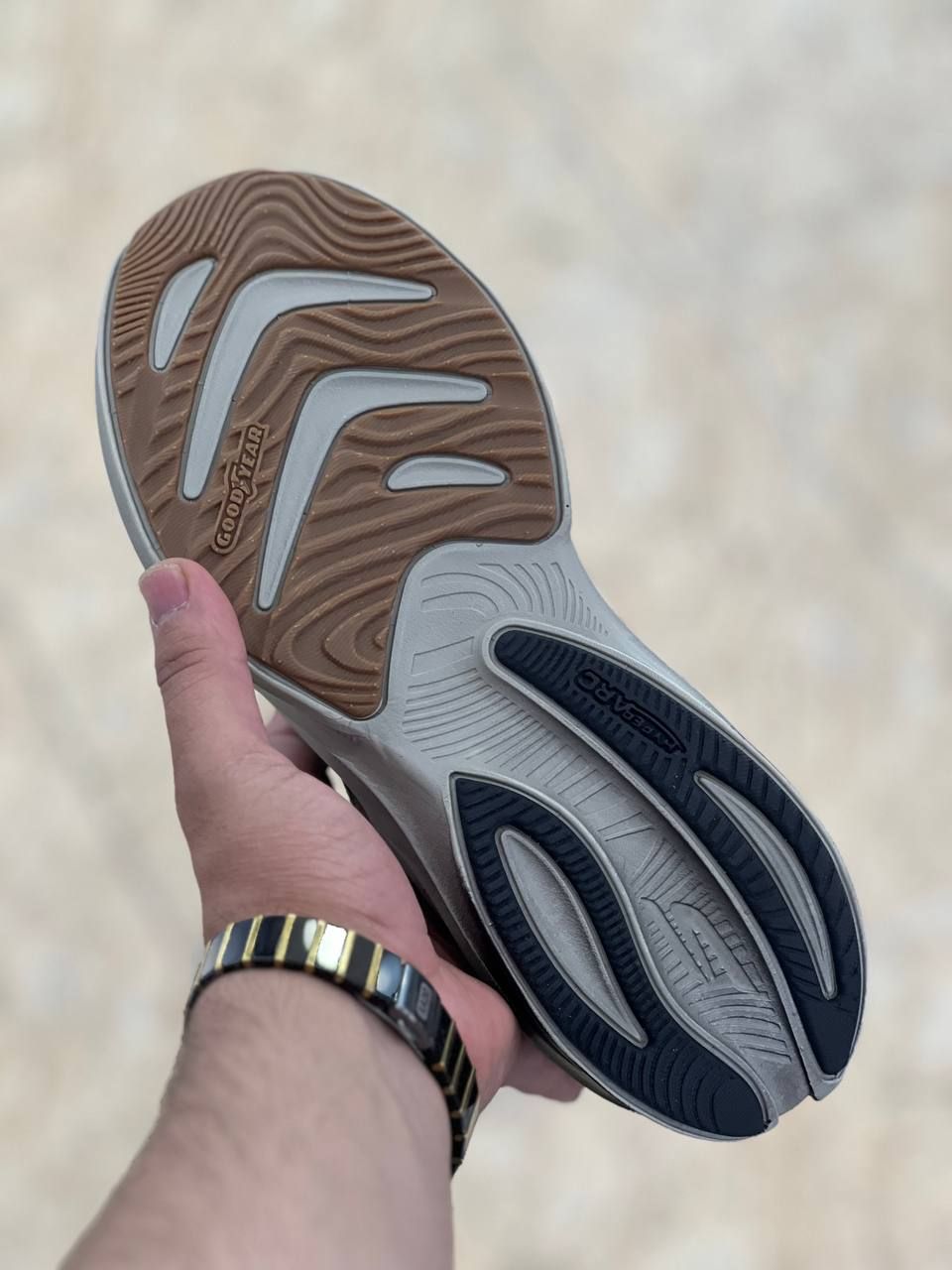 کتونی مسترکوالیتی اسکیچرز هایپربرست کربن/Skechers Men's Hyperburst Carbon/ساخت ویتنام/سایزبندی ۴۰ الی ۴۵/ضمانت کالا/فروش به صورت تک و عمده