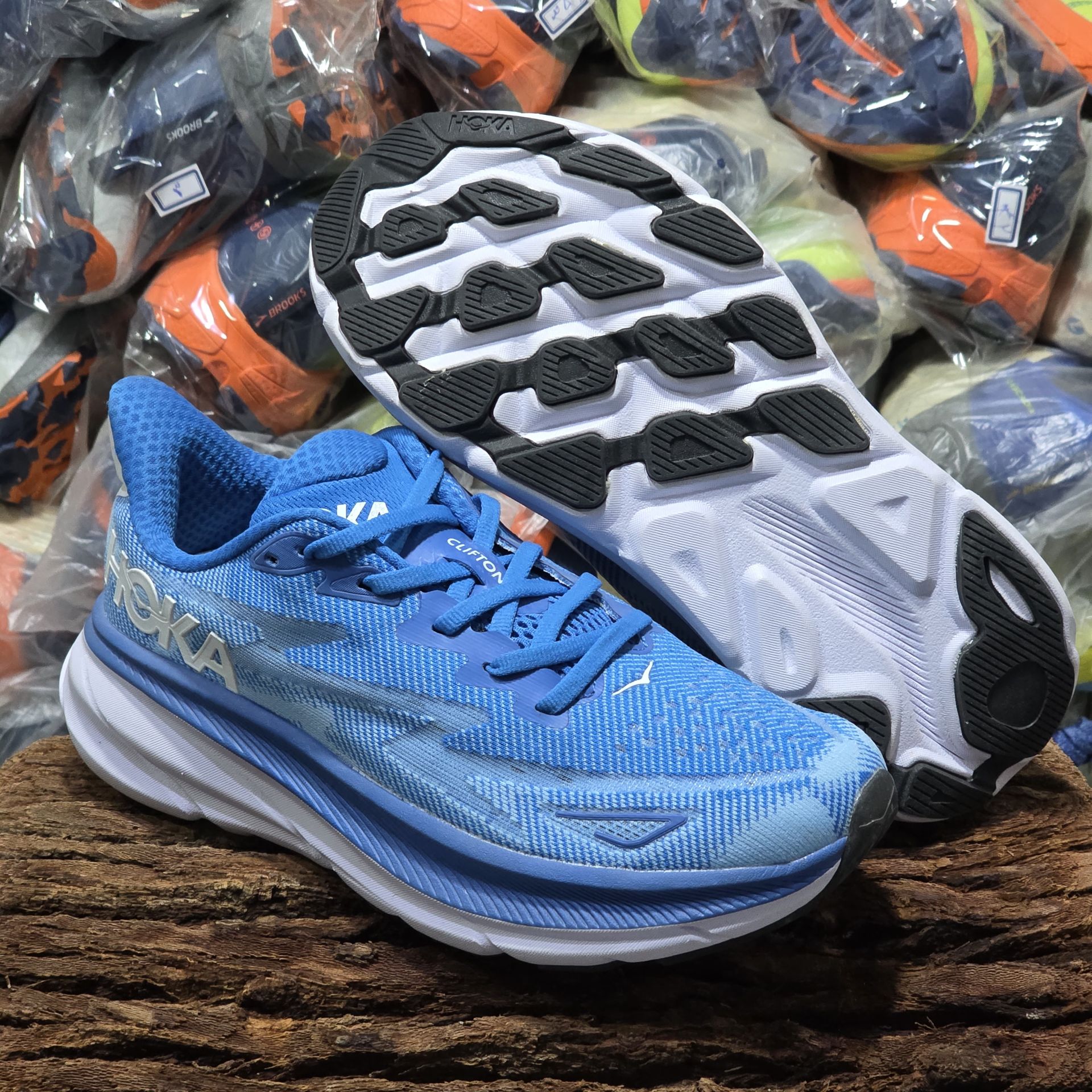 کتونی مسترکوالیتی هوکا کلیفتون 9/Hoka Clifton 9/ساخت ویتنام/سایز 40/ضمانت اصالت کالا/فروش به صورت تک و عمده