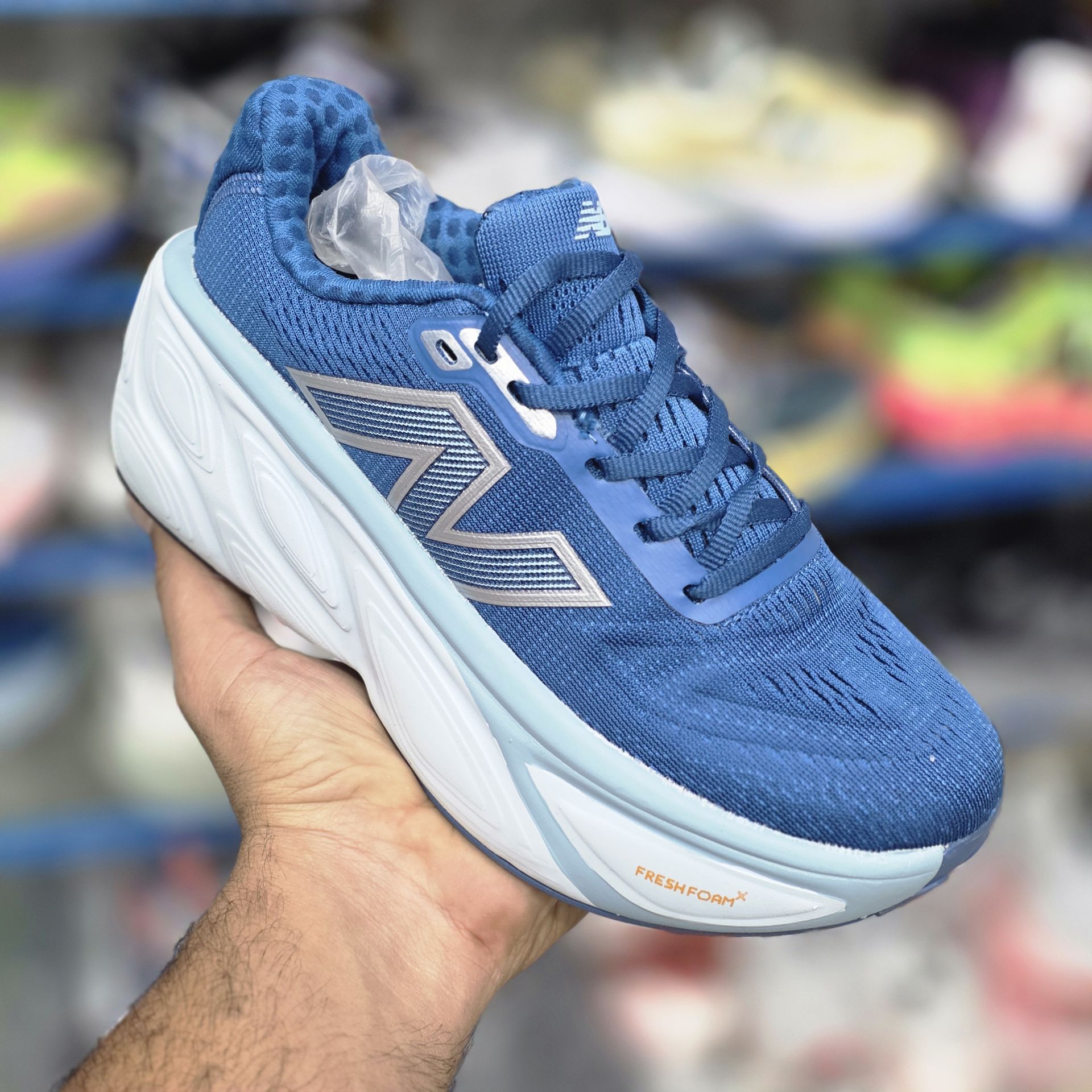 حراج ویژه کتونی نیوبالانس فرش فوم newbalance fresh foam/سایز ۳۶,۳۷/ساخت ویتنام/ضمانت کالا