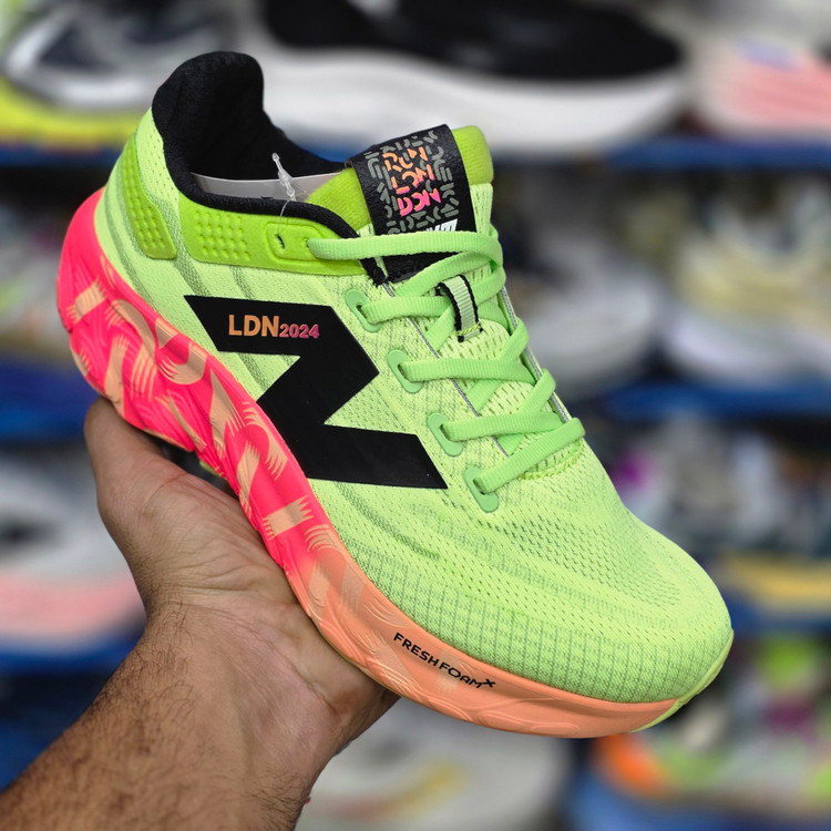 حراج ویژه کتونی رانینگ و پیاده روی نیوبالانس New balance Fresh Foam۱۰۸۰/1080/سایز ۳۶,۳۷/ساخت ویتنام/ضمانت کالا