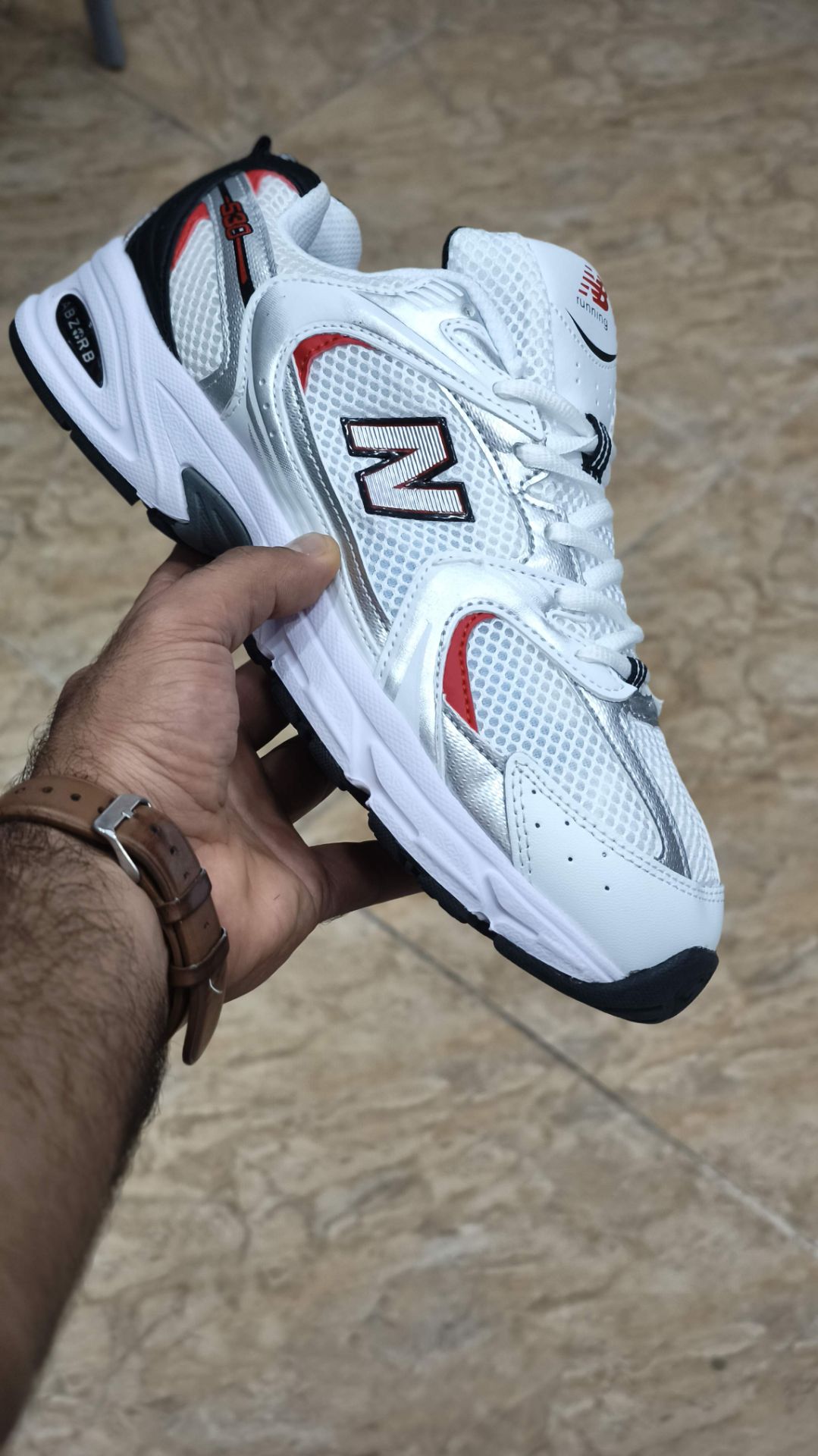 کتونی مسترکوالیتی نیوبالانس ۵۳۰/سایز ۳۷ الی ۴۵/New Balance 530/ساخت ویتنام/فروش عمده و تک