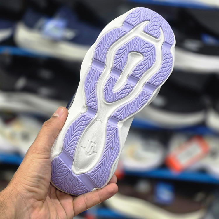 کتونی اسکیچرز آئرو برست/سایز ۳۷ الی ۴۰/ساخت ویتنام/Skechers Aero Burst/ضمانت کالا/فروش تک و عمده