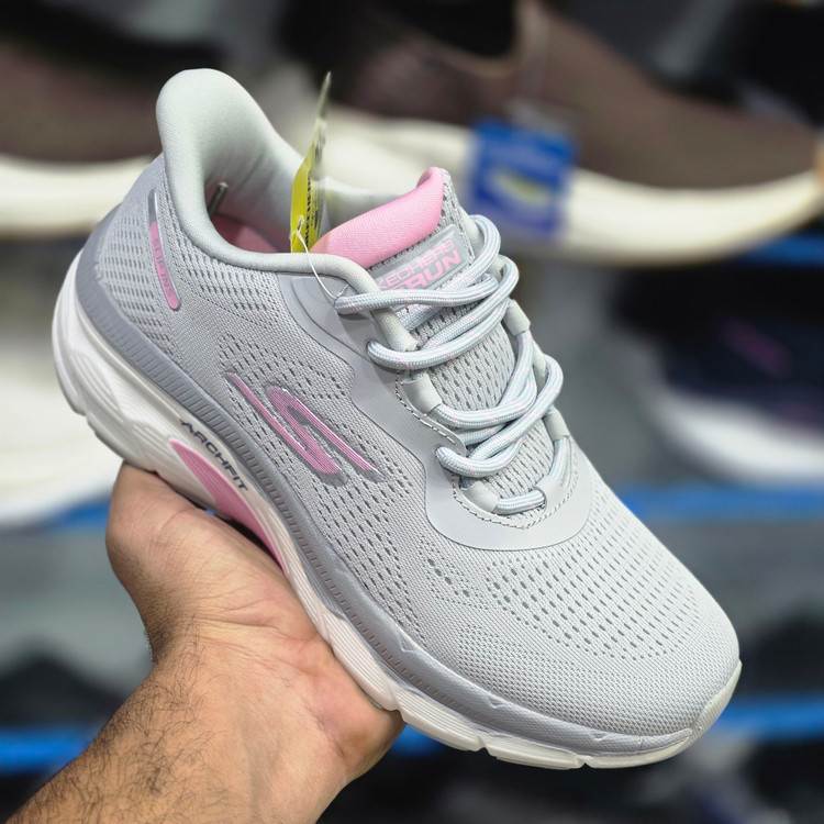 کتونی مسترکوالیتی اسکیچرز مکس ران/ساخت ویتنام/سایز ۳۷ الی ۴۰/Skechers Max Run/ضمانت کالا/فروش تک و عمده