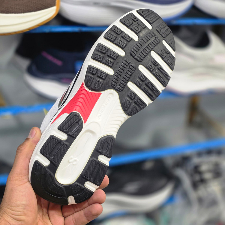 کتونی مسترکوالیتی اسکیچرز مکس ران/ساخت ویتنام/سایز ۴۰ الی ۴۵/Skechers Max Run/ضمانت کالا/فروش تک و عمده