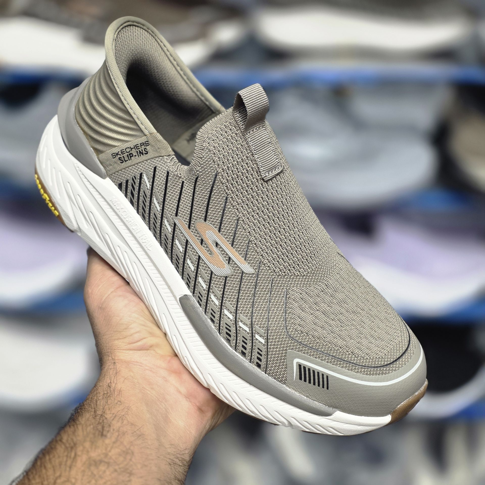 کتونی مسترکوالیتی اسکیچرز بدون بند/Skechers Slip Ins/سایز۴۰ الی ۴۵/ ساخت ویتنام/ضمانت کالا/فروش تک و عمده
