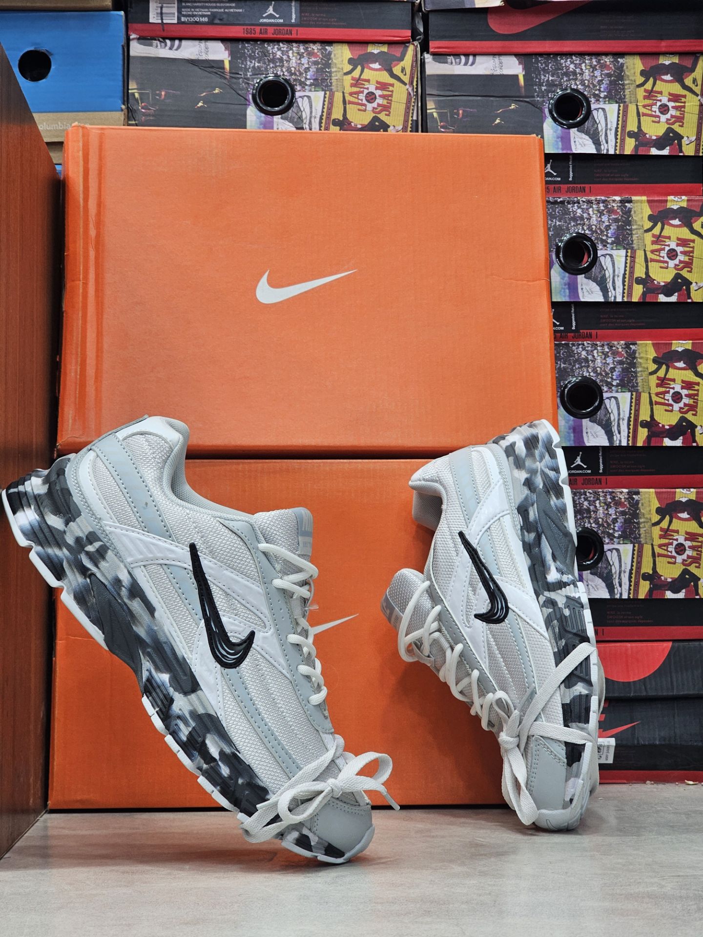 کتونی مسترکوالیتی نایک P-6000/سایز ۴۰ الی ۴۵/ساخت ویتنام/Nike P-6000/ضمانت کالا/فروش تک و عمده