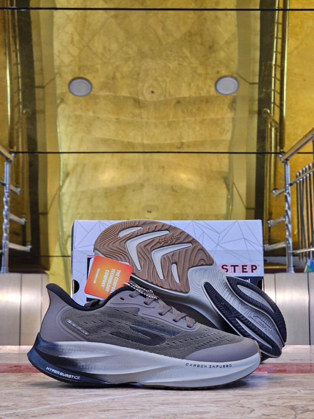 کتونی مسترکوالیتی اسکیچرز هایپربرست کربن/Skechers Men's Hyperburst Carbon/ساخت ویتنام/سایزبندی ۴۰ الی ۴۵/ضمانت کالا/فروش به صورت تک و عمده