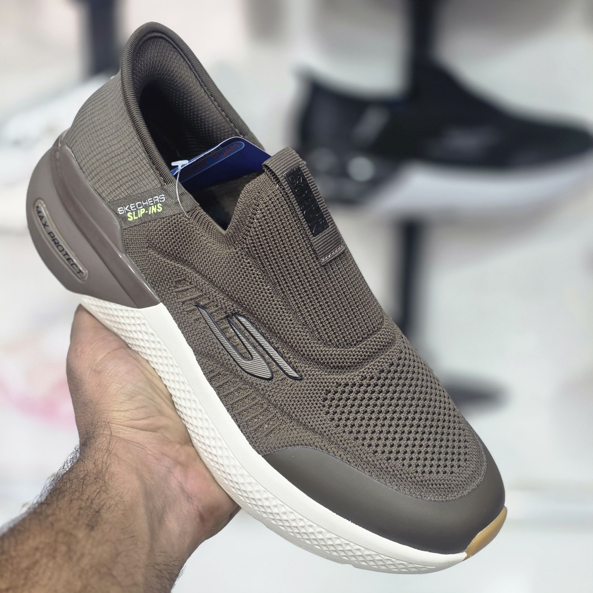کتونی طبی اسکیچرز بدون بند/Skechers Slip Ins/سایز۴۰ الی ۴۵/ ساخت ویتنام/ضمانت کالا/فروش تک و عمده