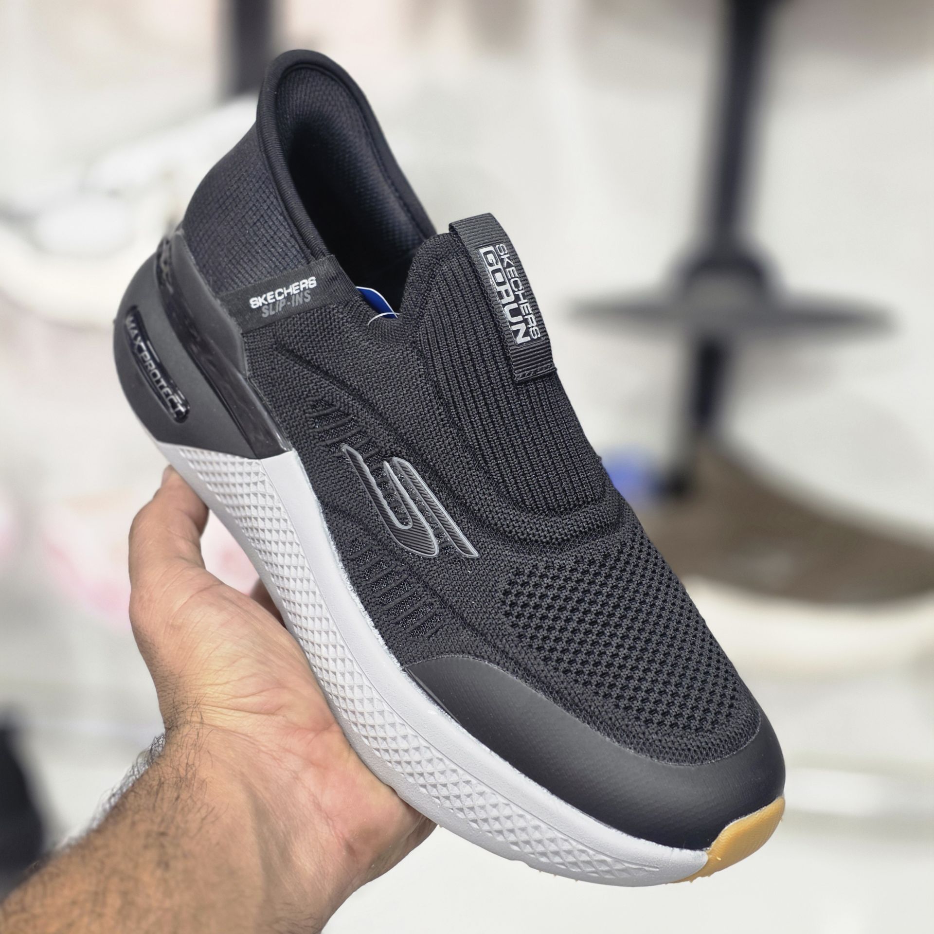 کتونی طبی اسکیچرز بدون بند/Skechers Slip Ins/سایز۴۰ الی ۴۵/ ساخت ویتنام/ضمانت کالا/فروش تک و عمده