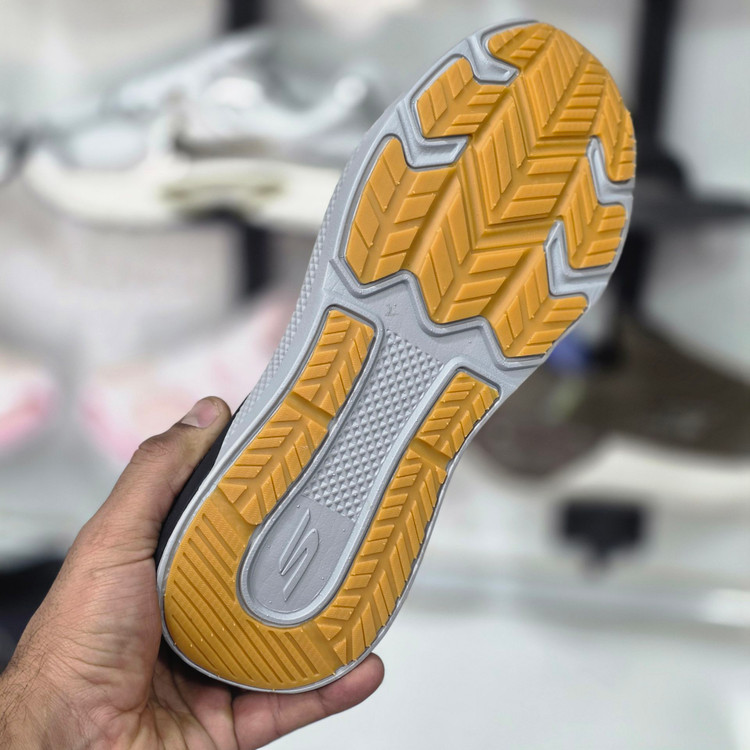 کتونی طبی اسکیچرز بدون بند/Skechers Slip Ins/سایز۴۰ الی ۴۵/ ساخت ویتنام/ضمانت کالا/فروش تک و عمده