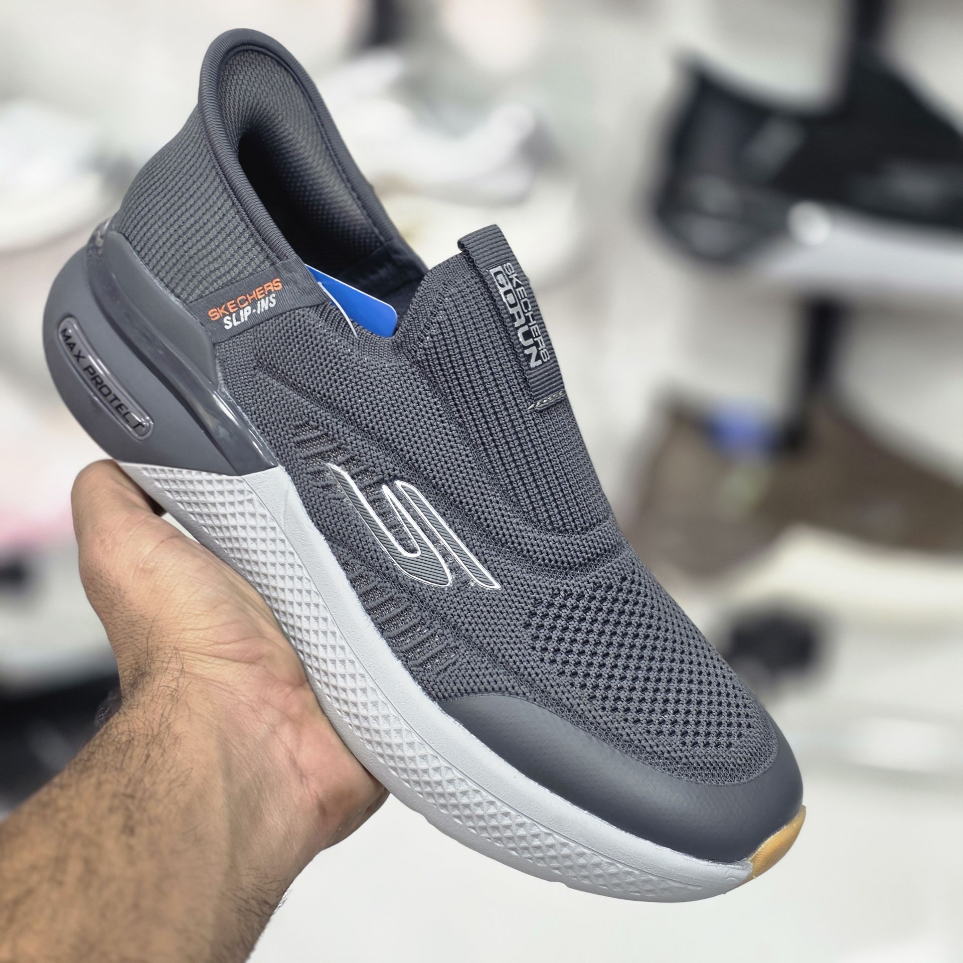 کتونی طبی اسکیچرز بدون بند/Skechers Slip Ins/سایز۴۰ الی ۴۵/ ساخت ویتنام/ضمانت کالا/فروش تک و عمده